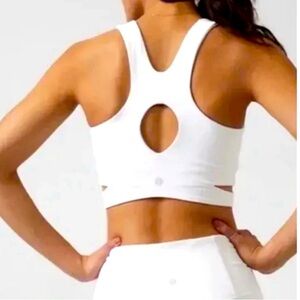 ATHLETA CONSCIOUS CUTOUT BRA TOP ⭐️